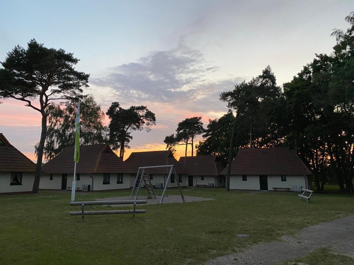 Jugendtours-Feriendorf Ummanz Екстер'єр фото